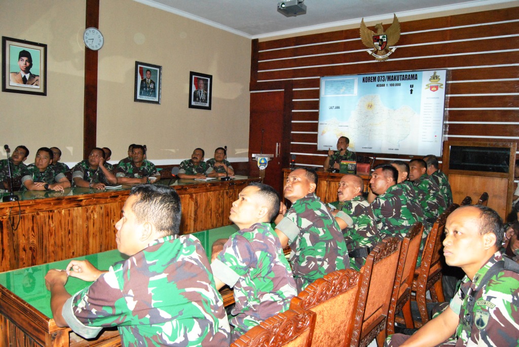 Rapat Evaluasi Bidang Operasi